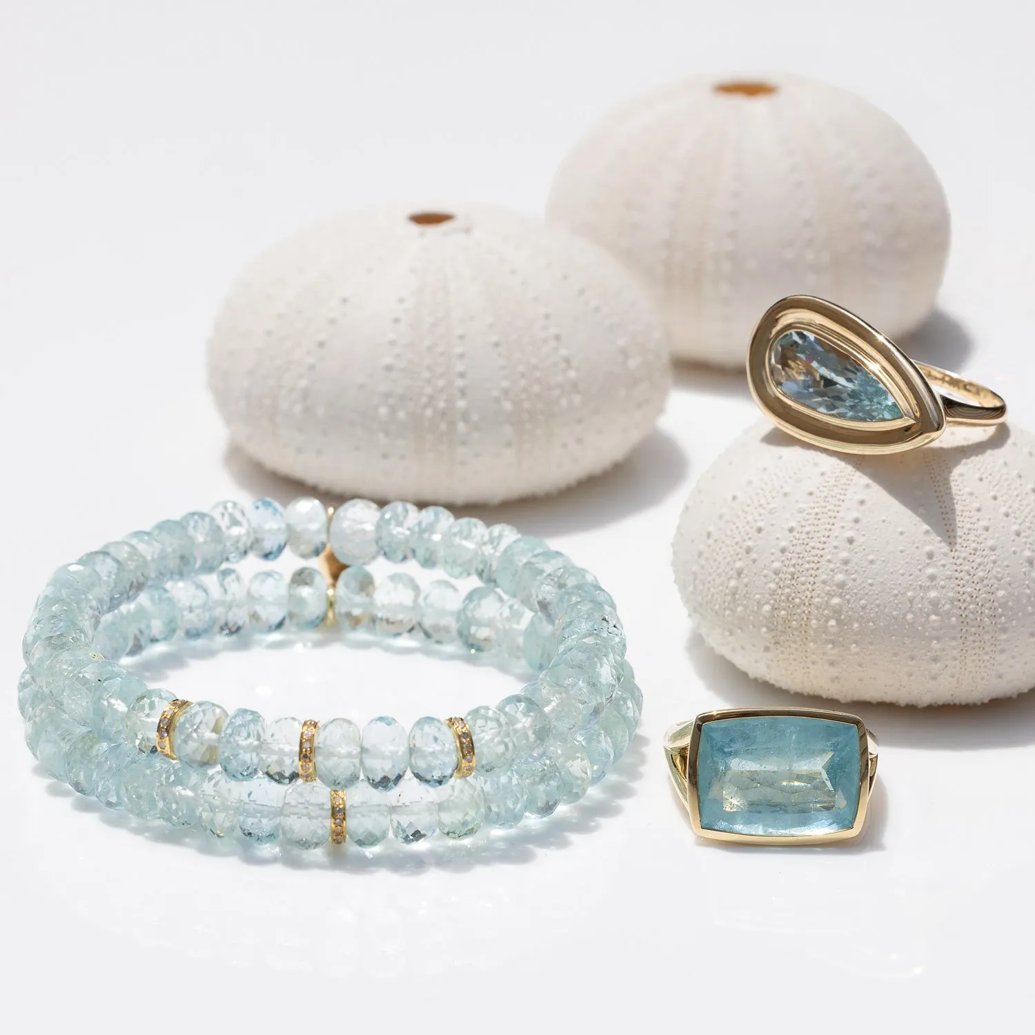 14k Aquamarine Bracelet with 1 Diamond Rondelle - 7mm