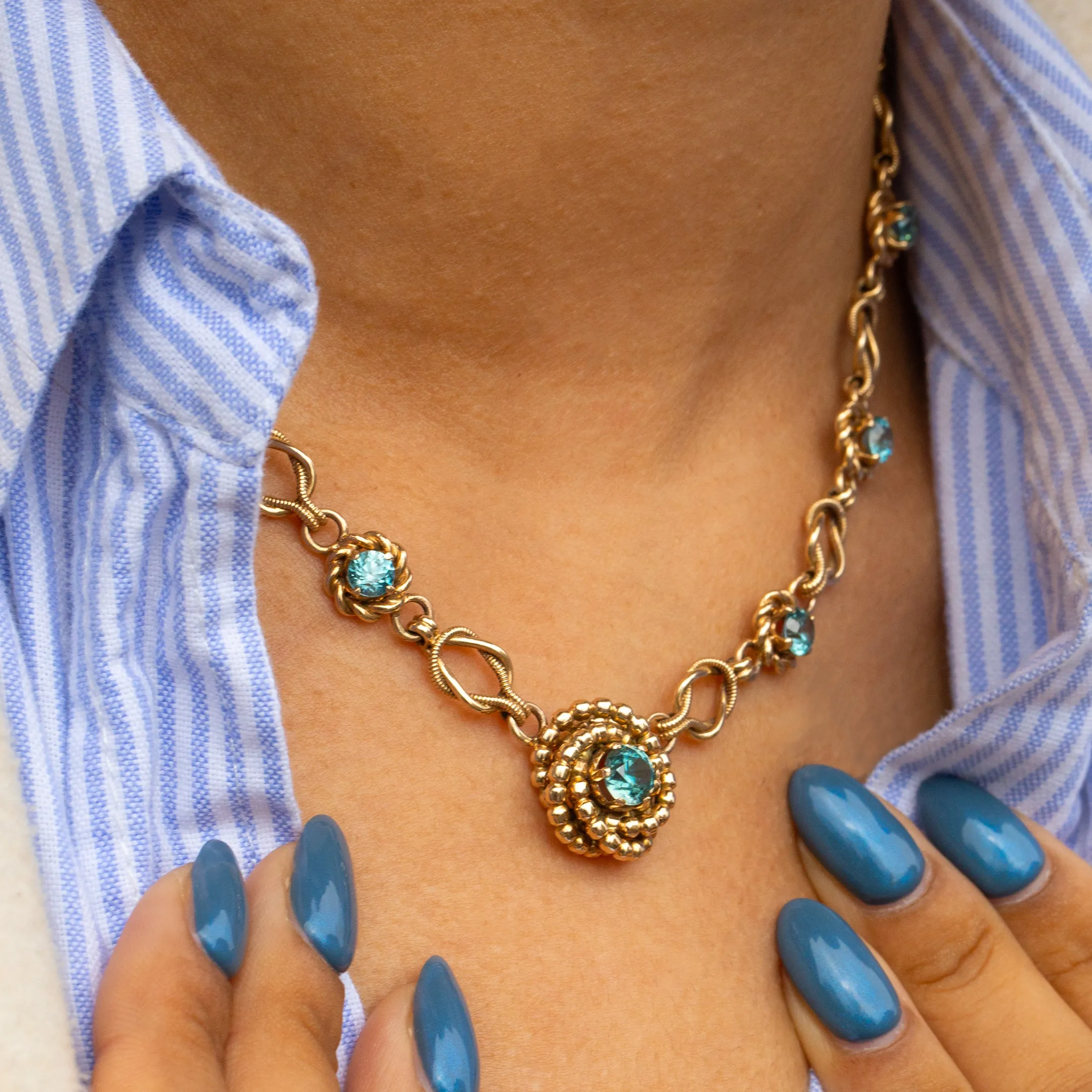9ct Gold Blue Zircon Necklace, 6.70ct