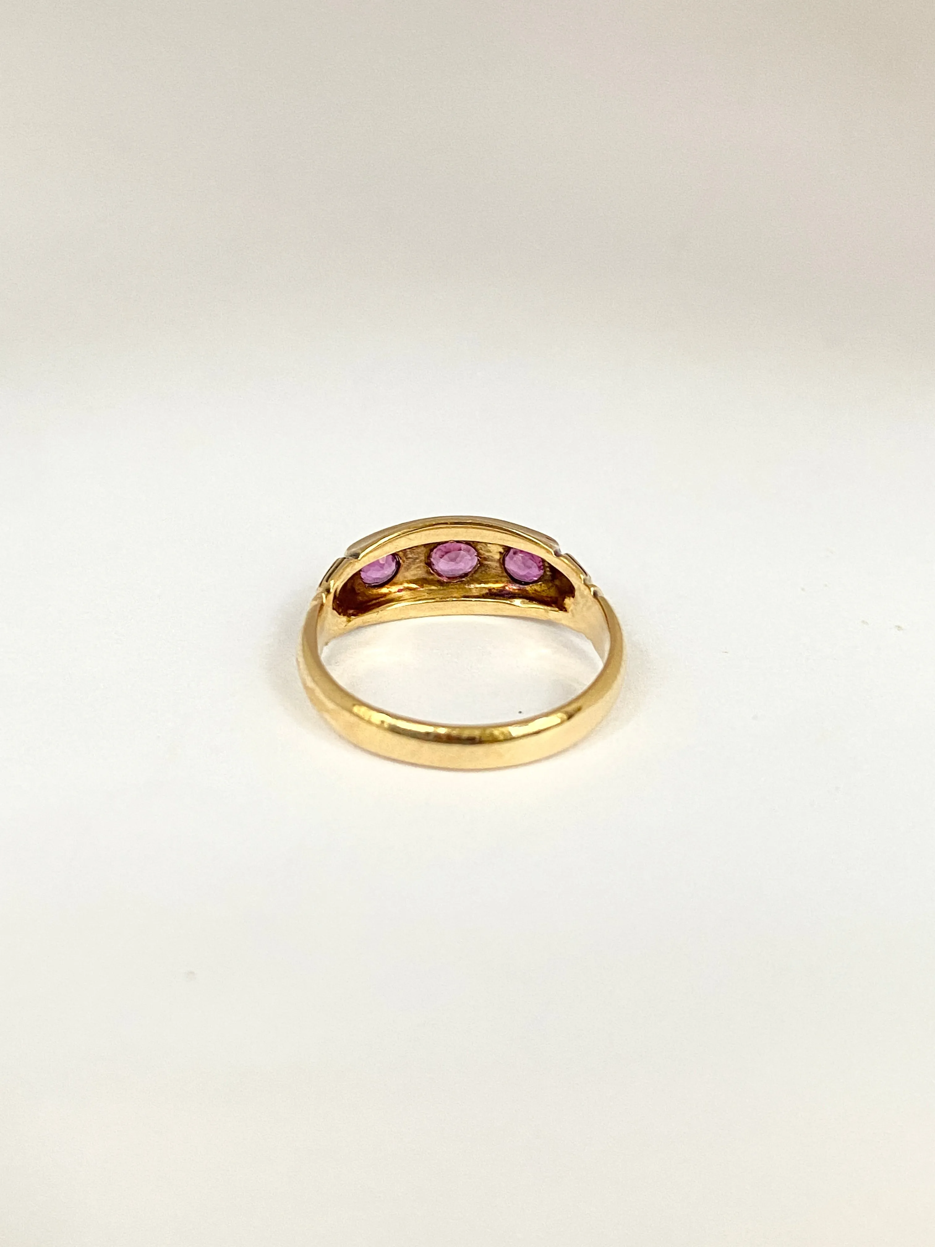 Art Deco, 18ct Gold Ruby and Diamond Gypsy Ring, Hallmarked Birmingham, 1920 (3.61g)