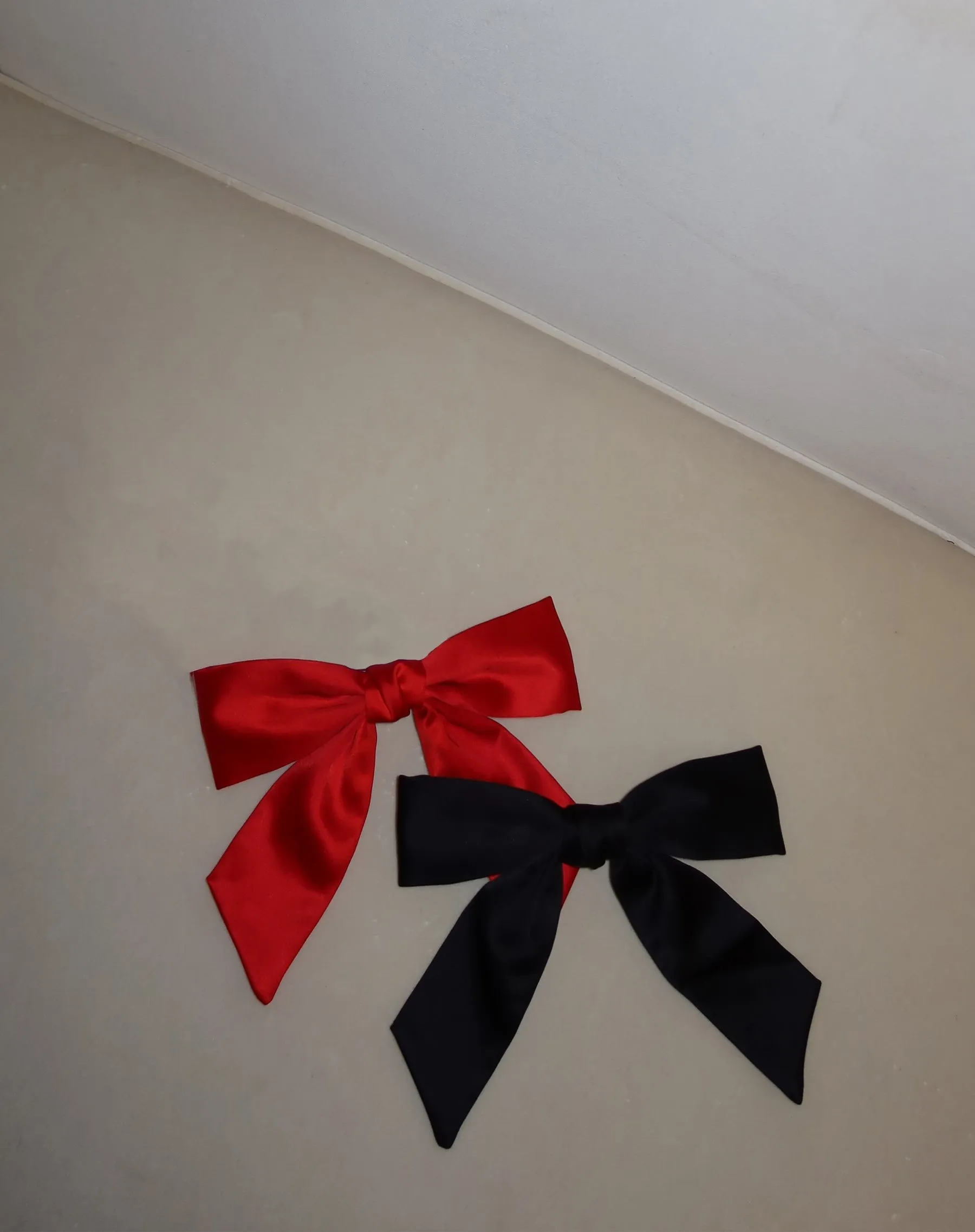 BTL Satin Bow Hair Beret