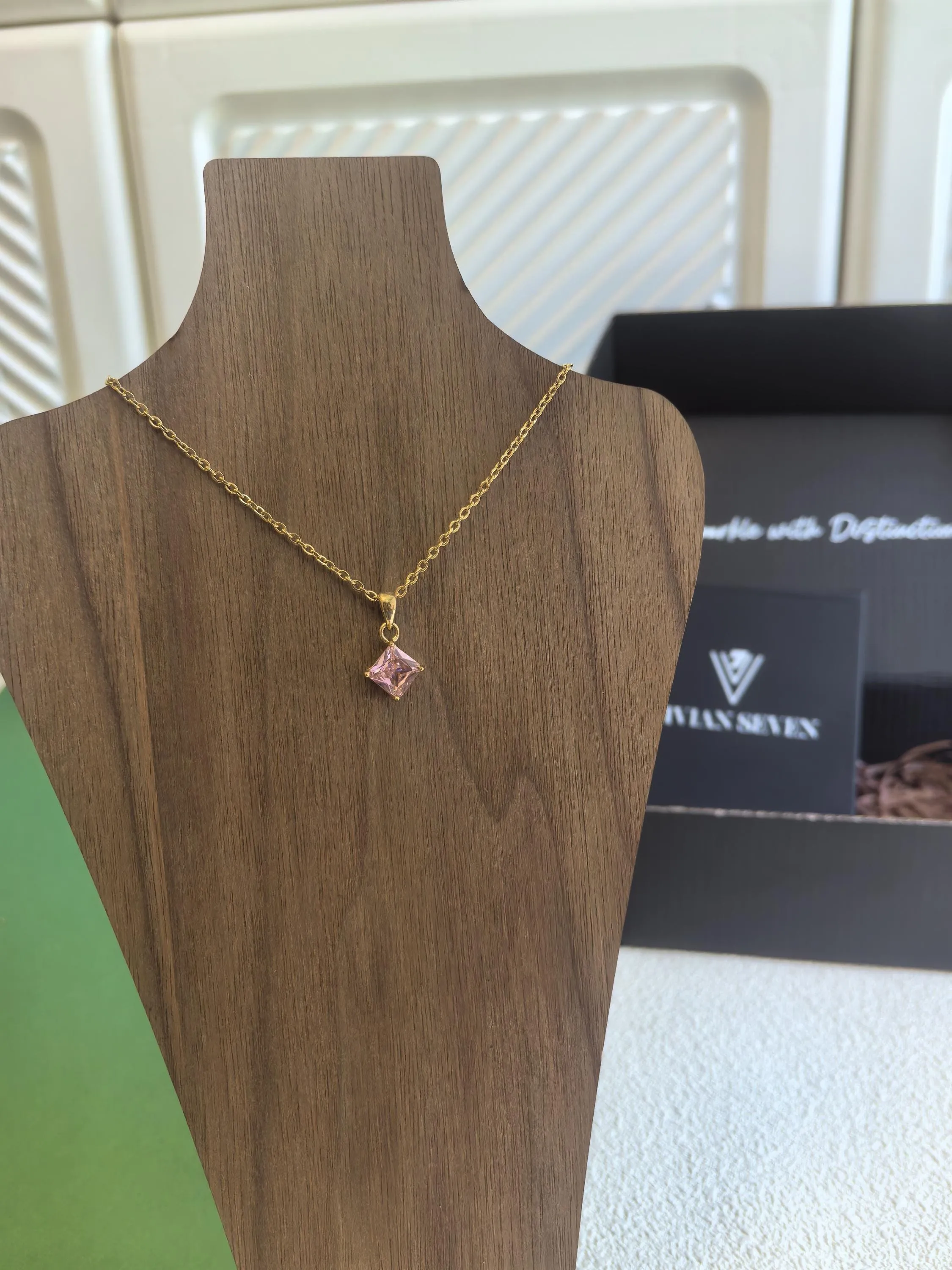 Chic Stainless Steel Pink Zircon Chain Link Pendant Delicate Dainty Necklace