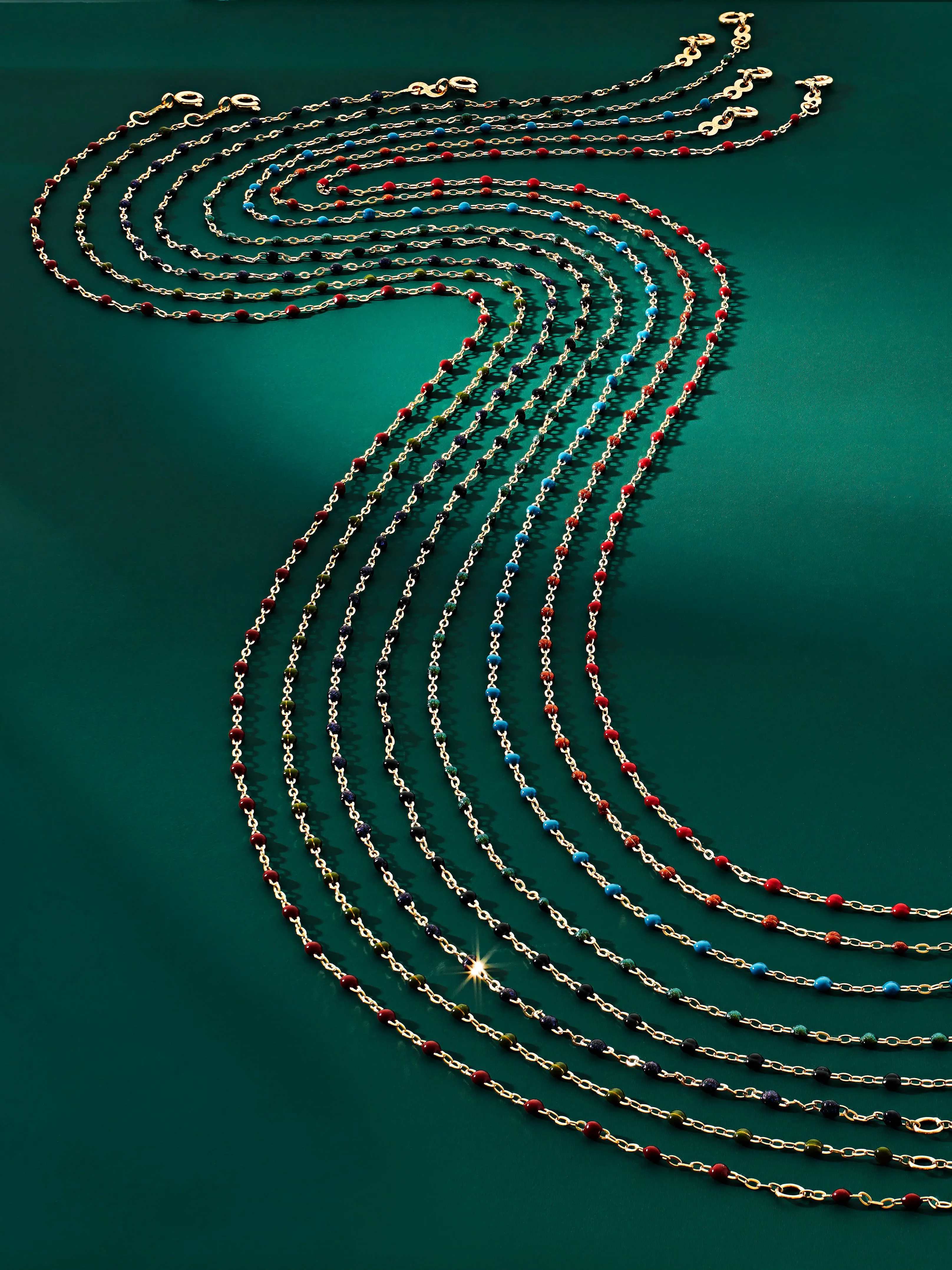 Classic Gigi Emerald Resin Yellow Gold Necklace