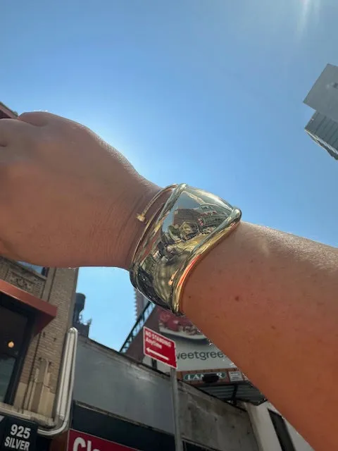 Curve Bangle - Adjustable