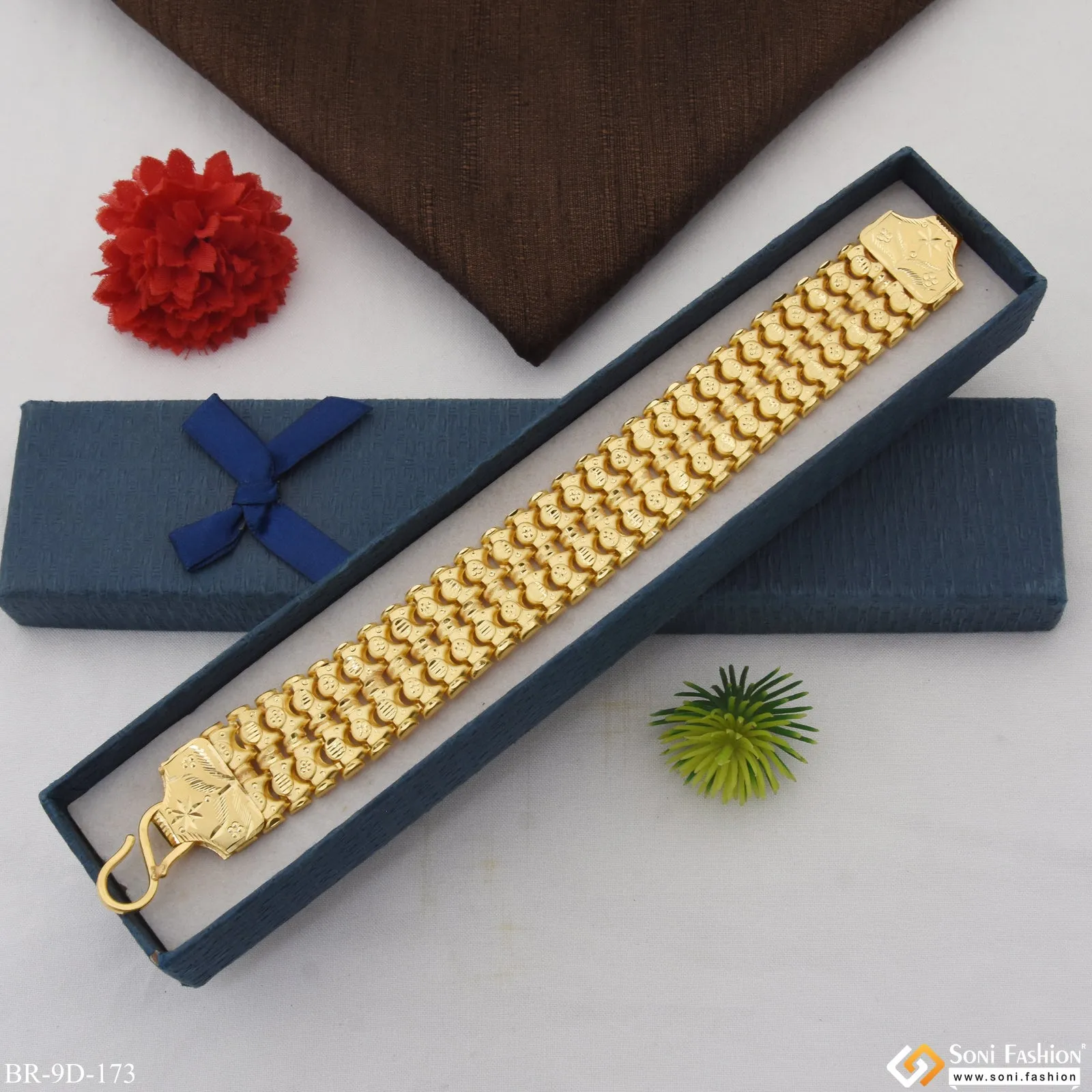 Dainty Design Best Quality Gold Plated Bahubali Bracelet for Men - Style D173