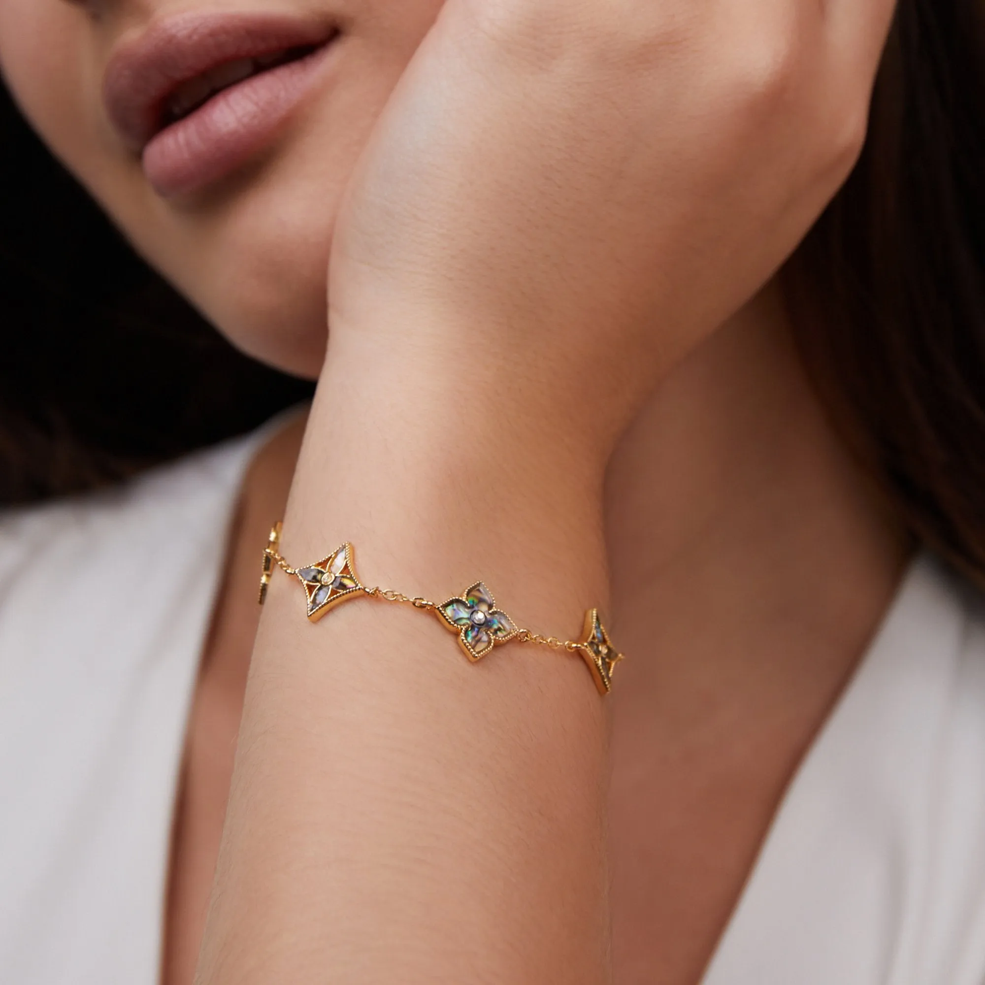 Dalia Emerald Green Clover Bracelet