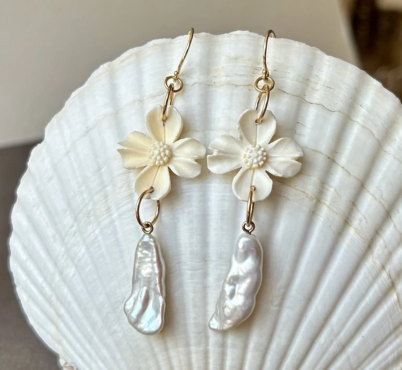 DOGWOOD BONE CARVING PEARL EARRINGS WITH INCREDIBLE LUSTER #1