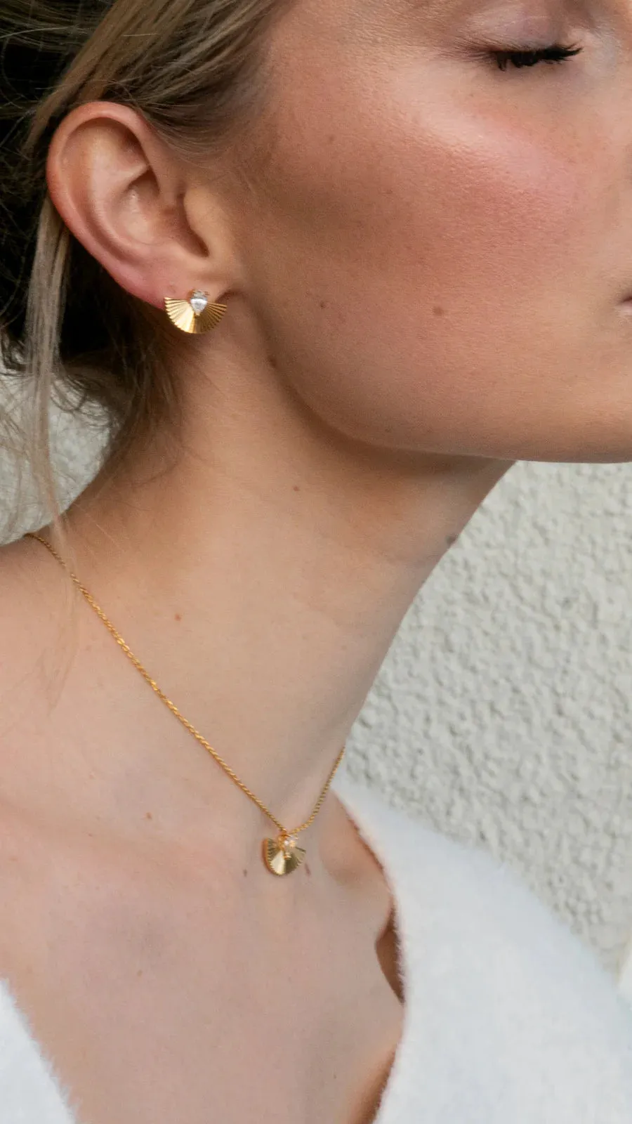 Fanned Zircon Stone Necklace Gold Plated