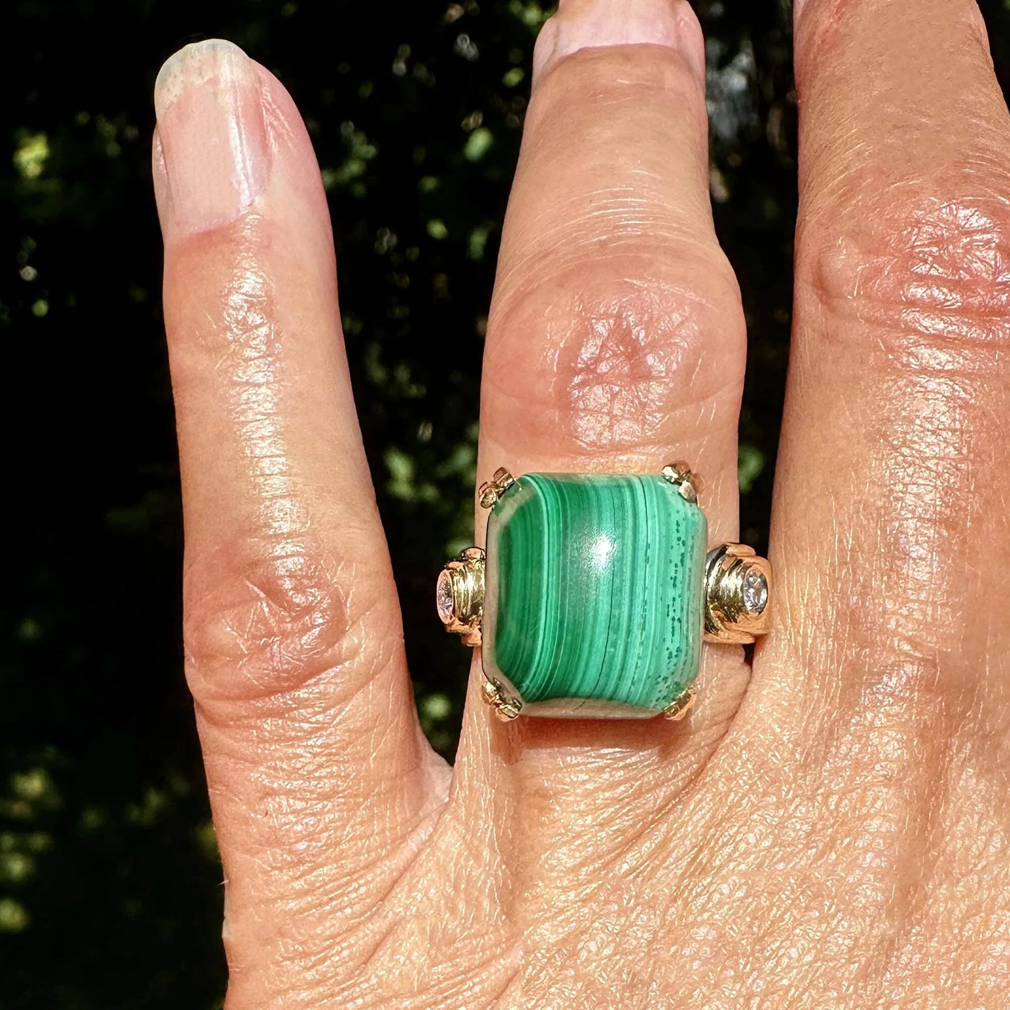 Heavy 18K Gold 14CTW Cabochon Malachite Ring w Diamond Accents