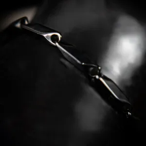 Huguito Stainless Steel Bar Link Bracelet