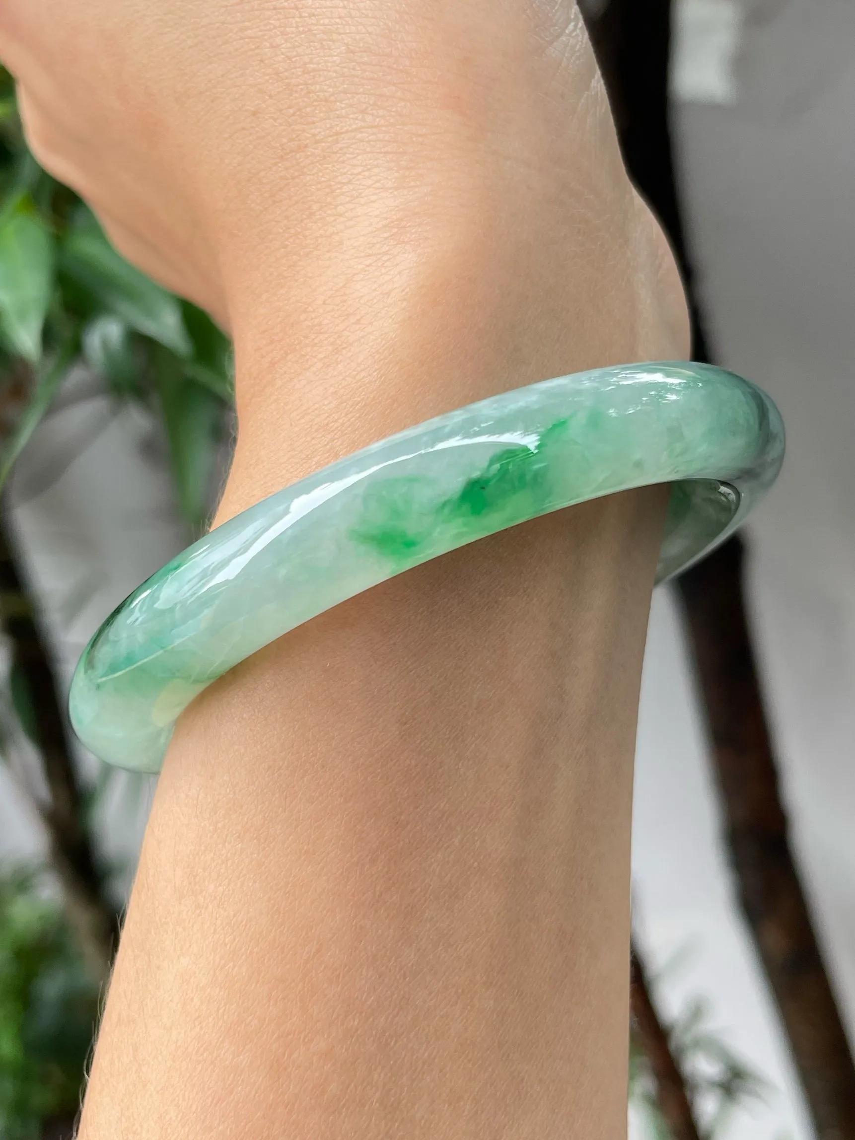 Icy Green Jade Bangle | 56mm (NJBA142)