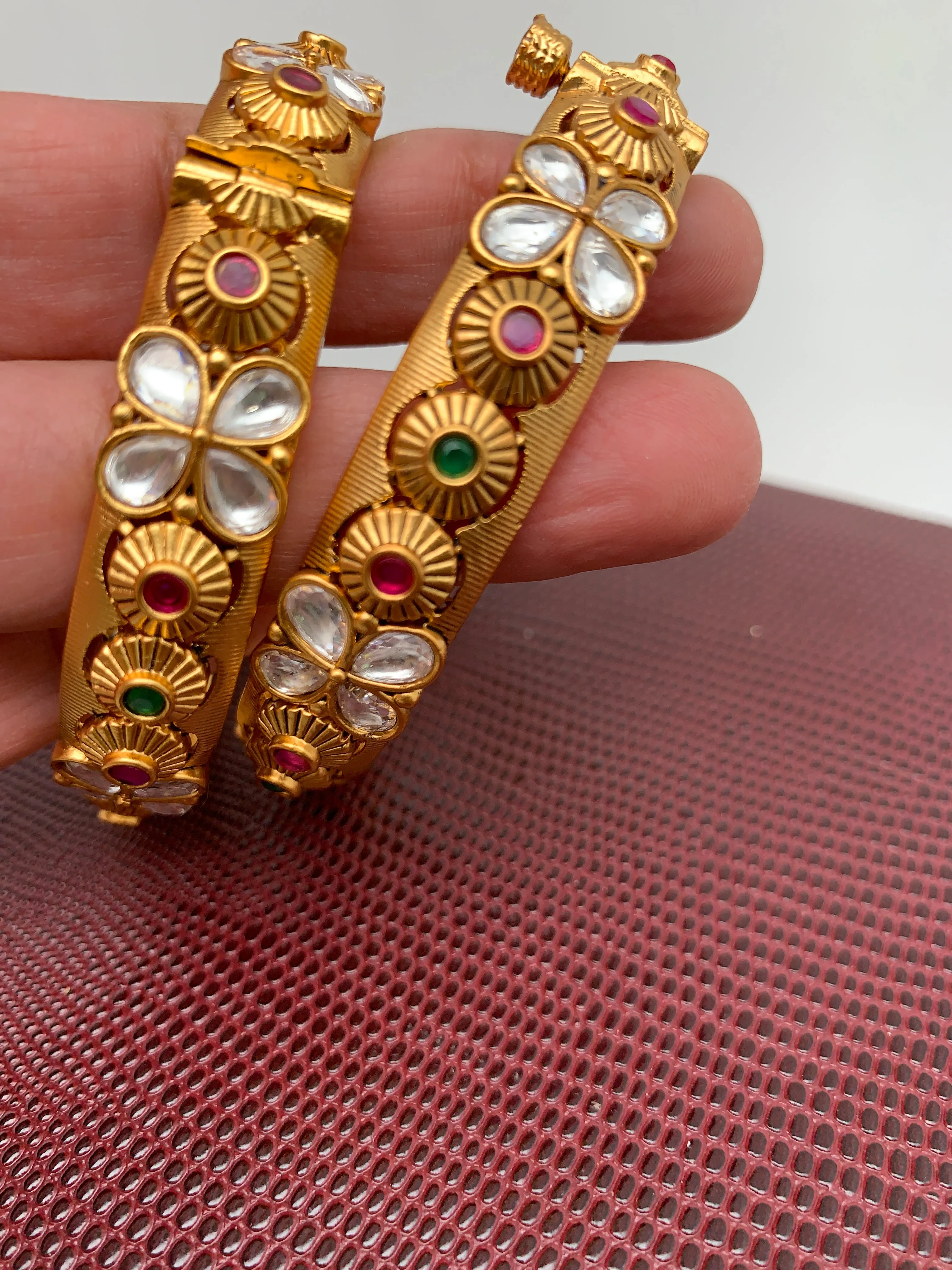 Kundan Red Green Stone Matte Finish Bangles