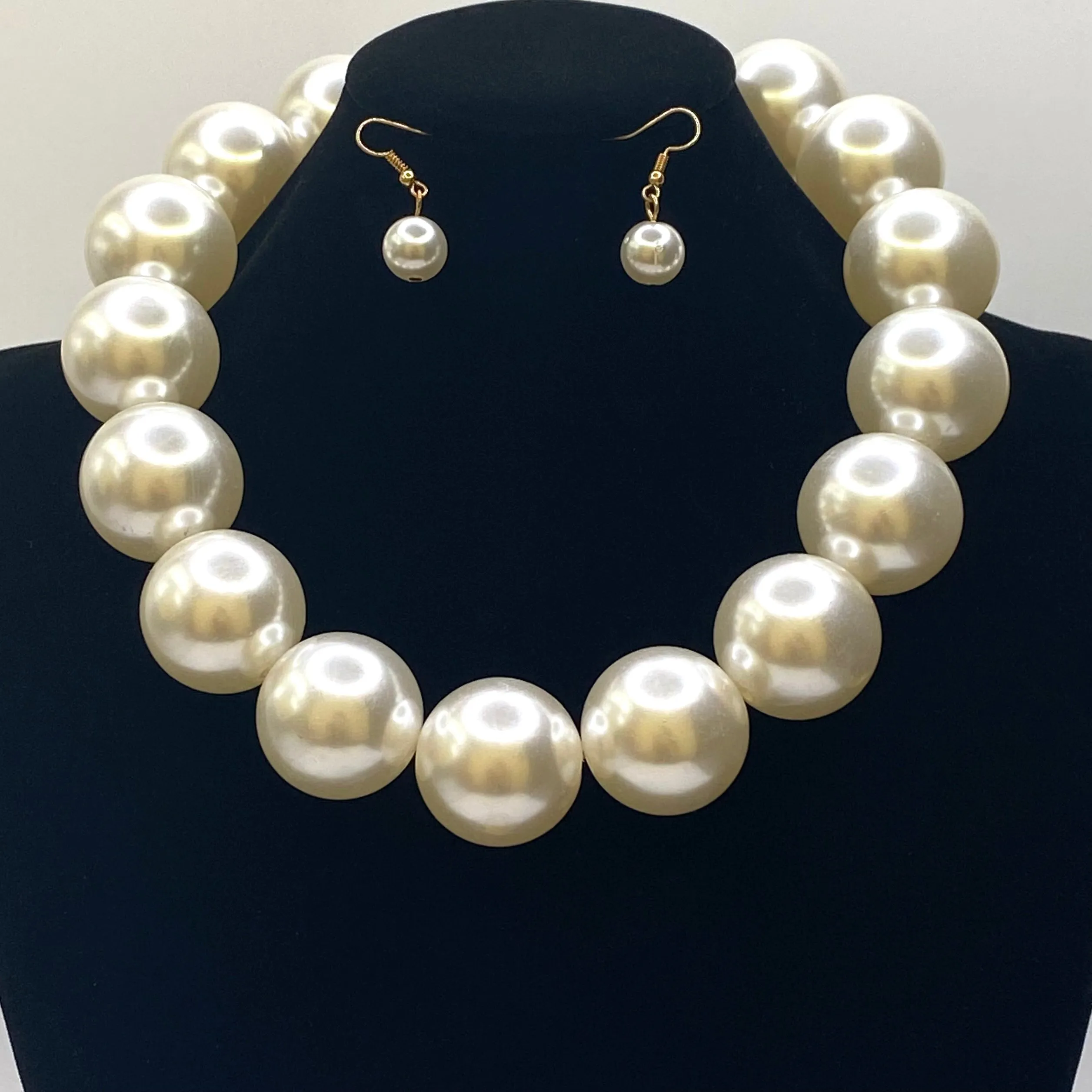 Large Pearl Necklace Set Ivory Cream Off White