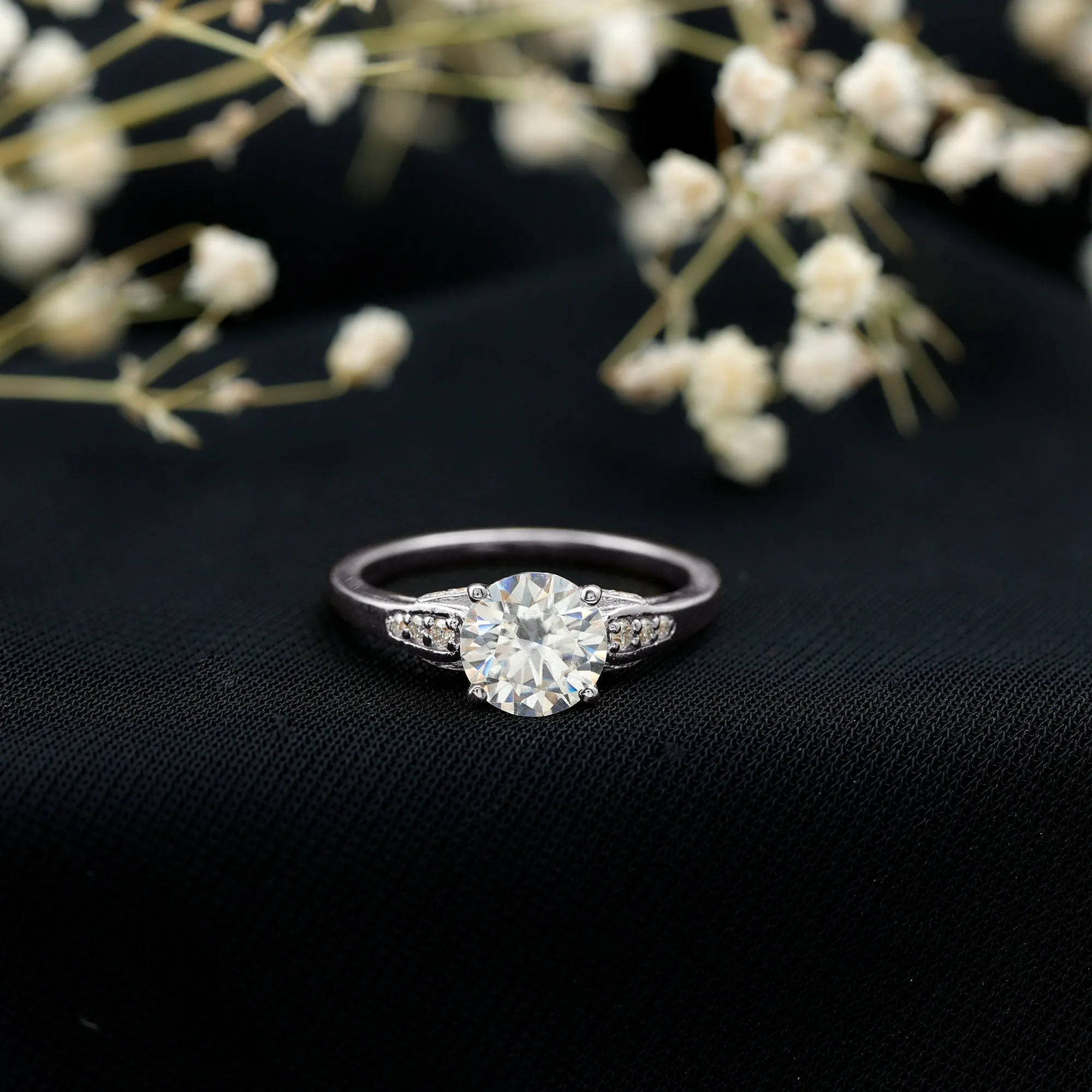 Minimal Round Cut Moissanite Engagement Ring for Women