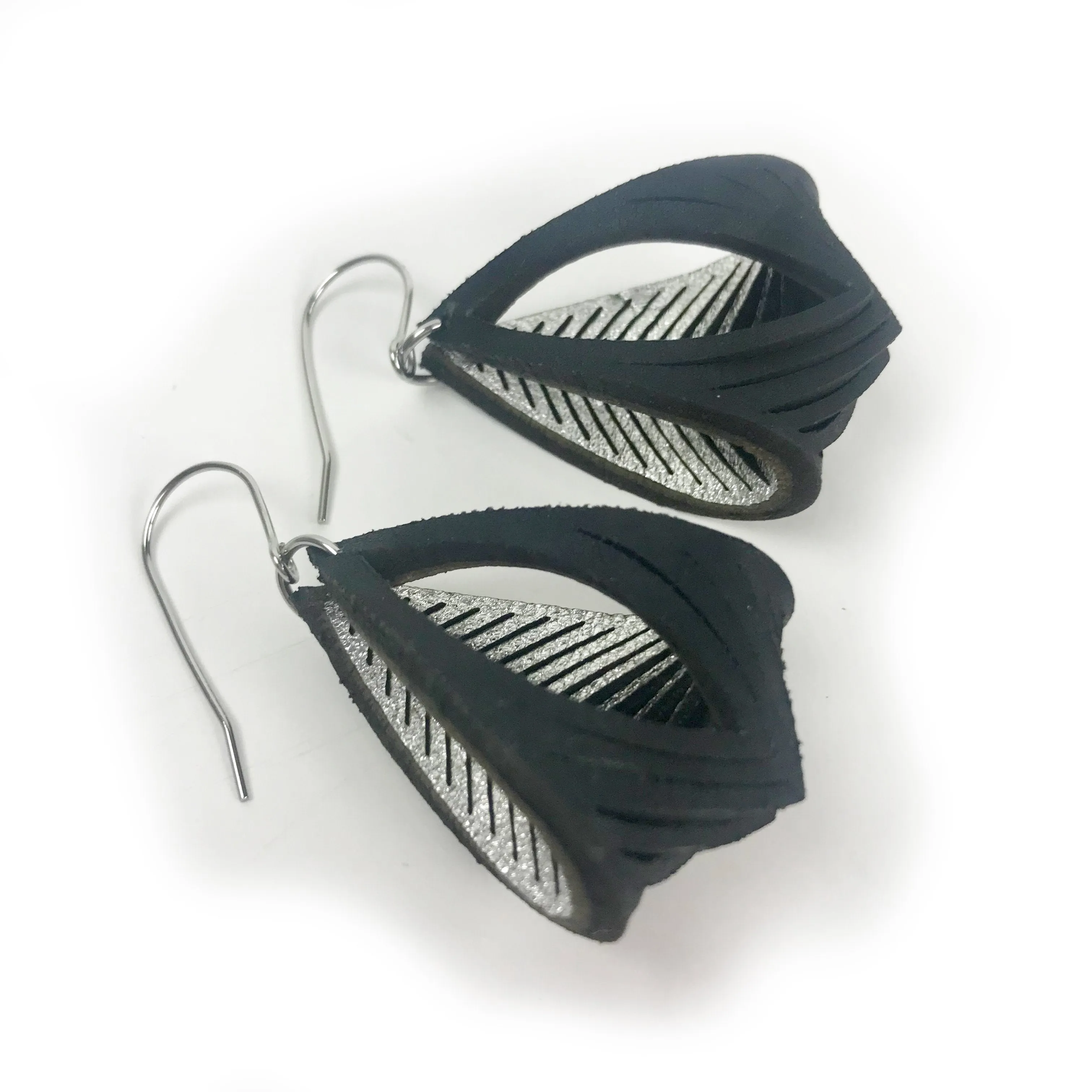 Oropopo Earrings: Eyedazzler