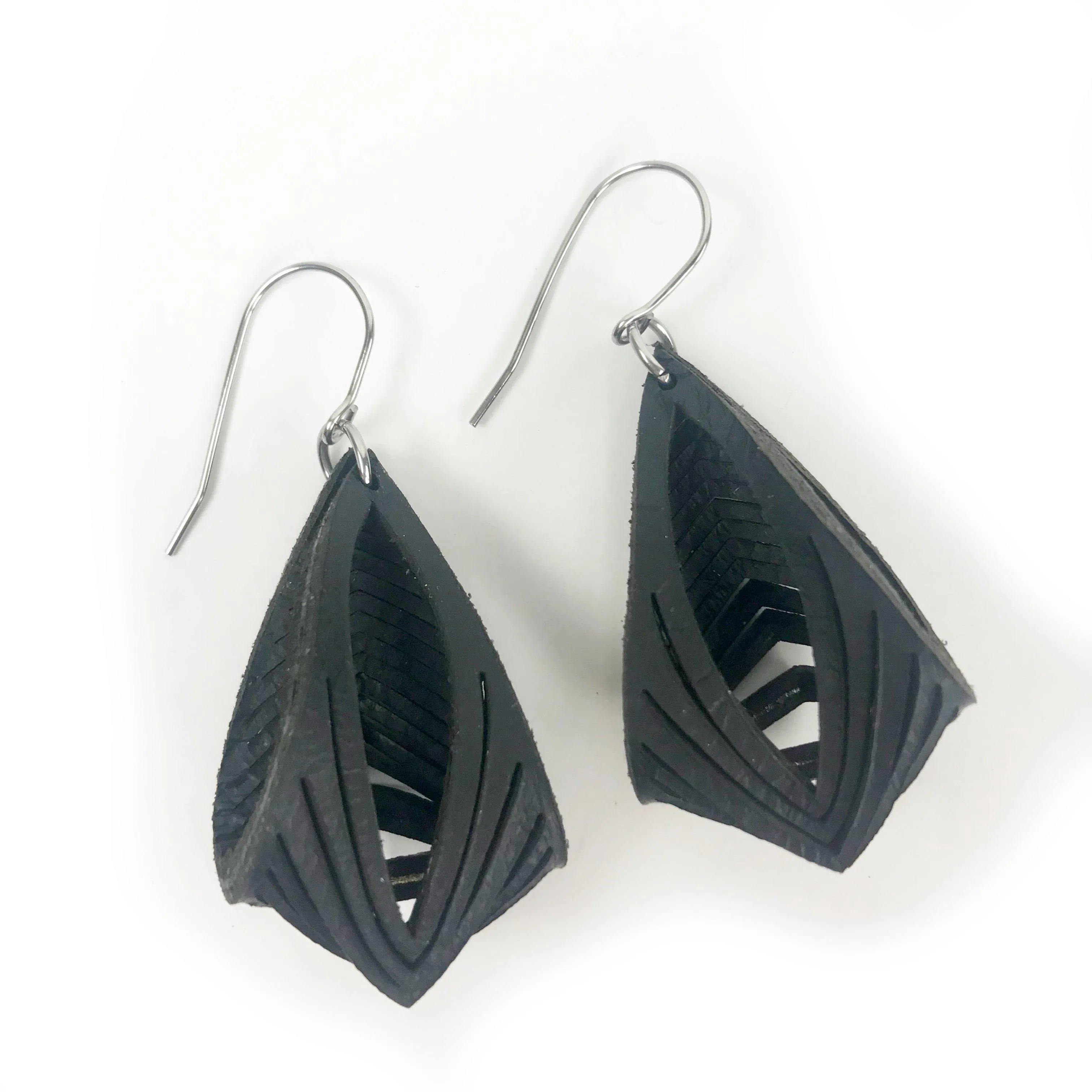 Oropopo Earrings: Eyedazzler