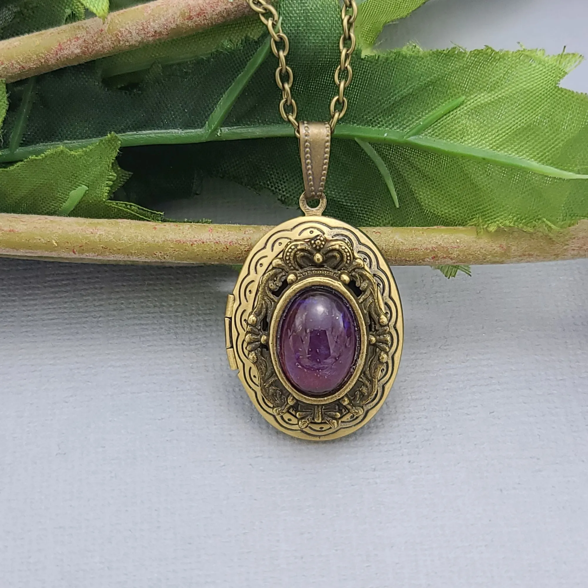 Ox Brass Oval Mexican Fire Opal Locket Necklace Jewelry Keepsake Photo Locket Vintage Jewelry Gift.