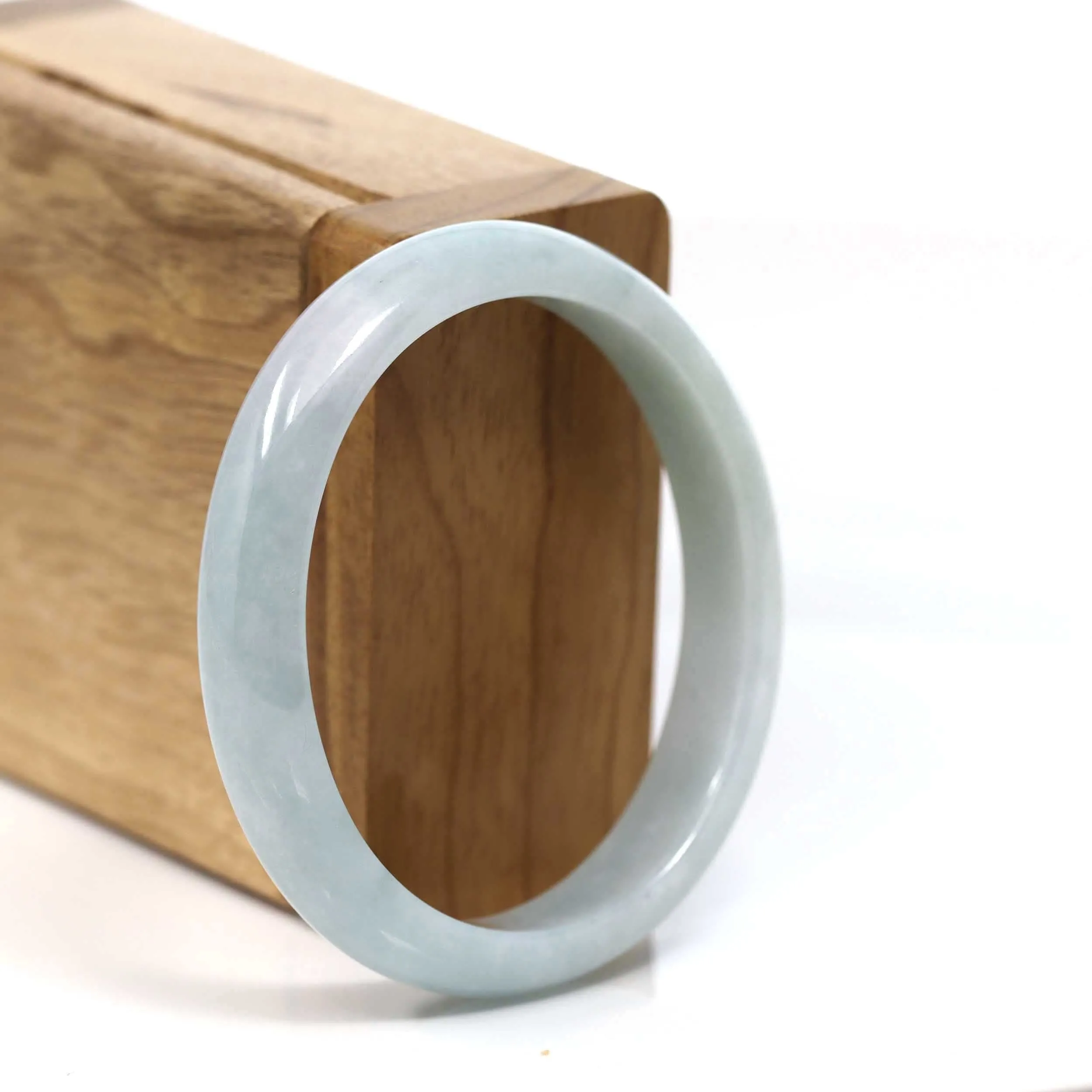 RealJade® Co. "Classic Bangle" Natural Jadeite Jade Oval Bangle (56.30mm) #T222