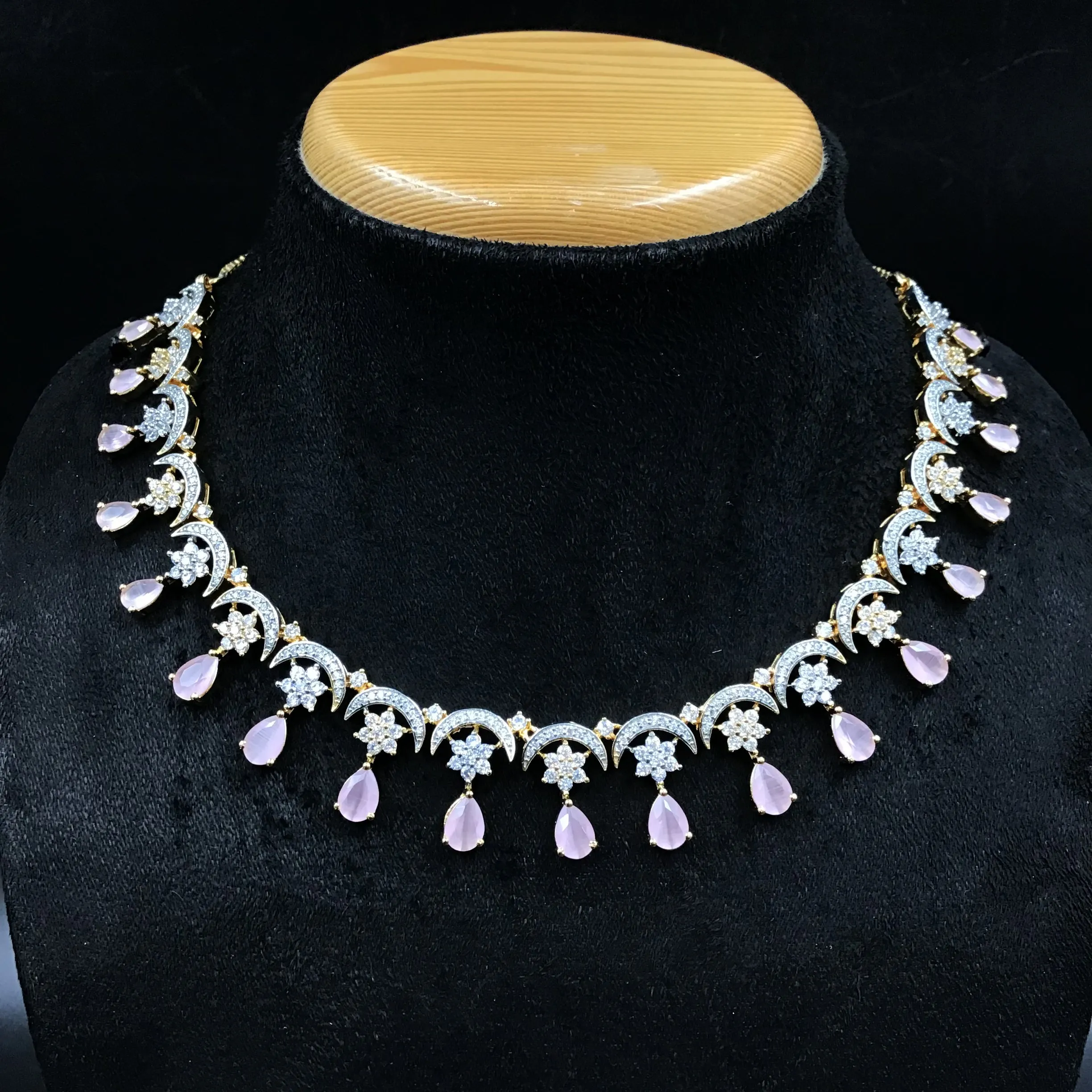 Round Neck Zircon/AD Necklace Set 6204-08
