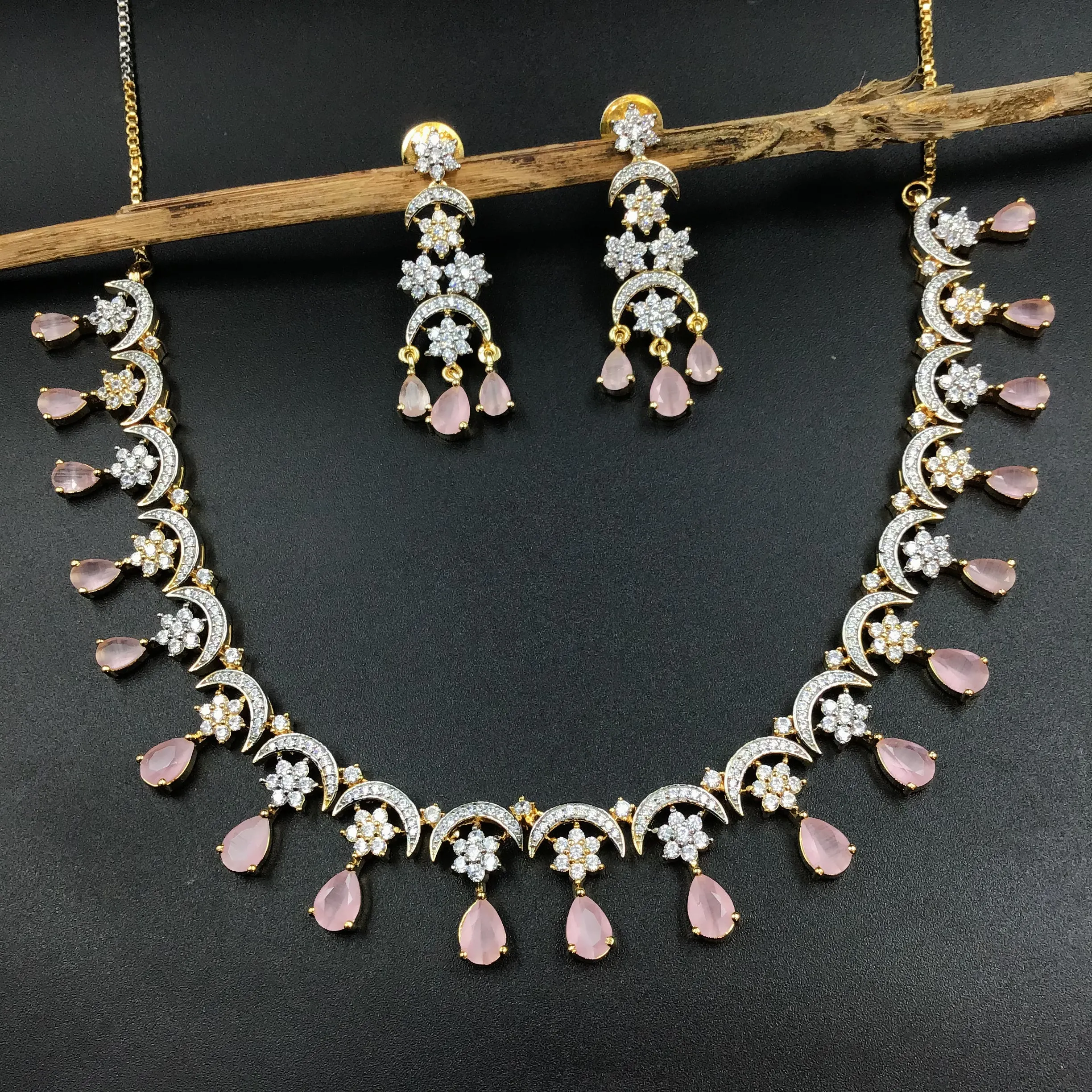 Round Neck Zircon/AD Necklace Set 6204-08