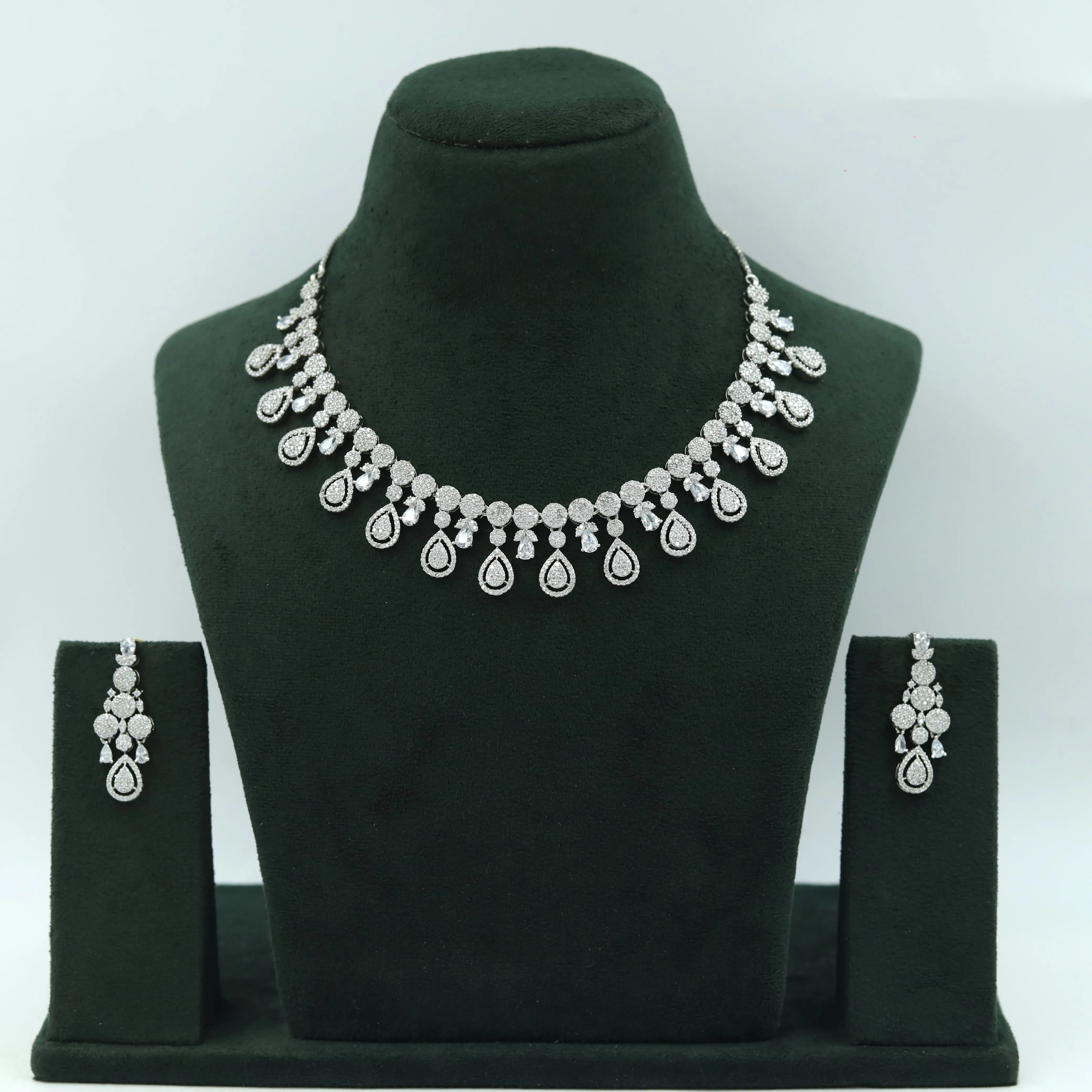Round Neck Zircon/AD Necklace Set 6205-08