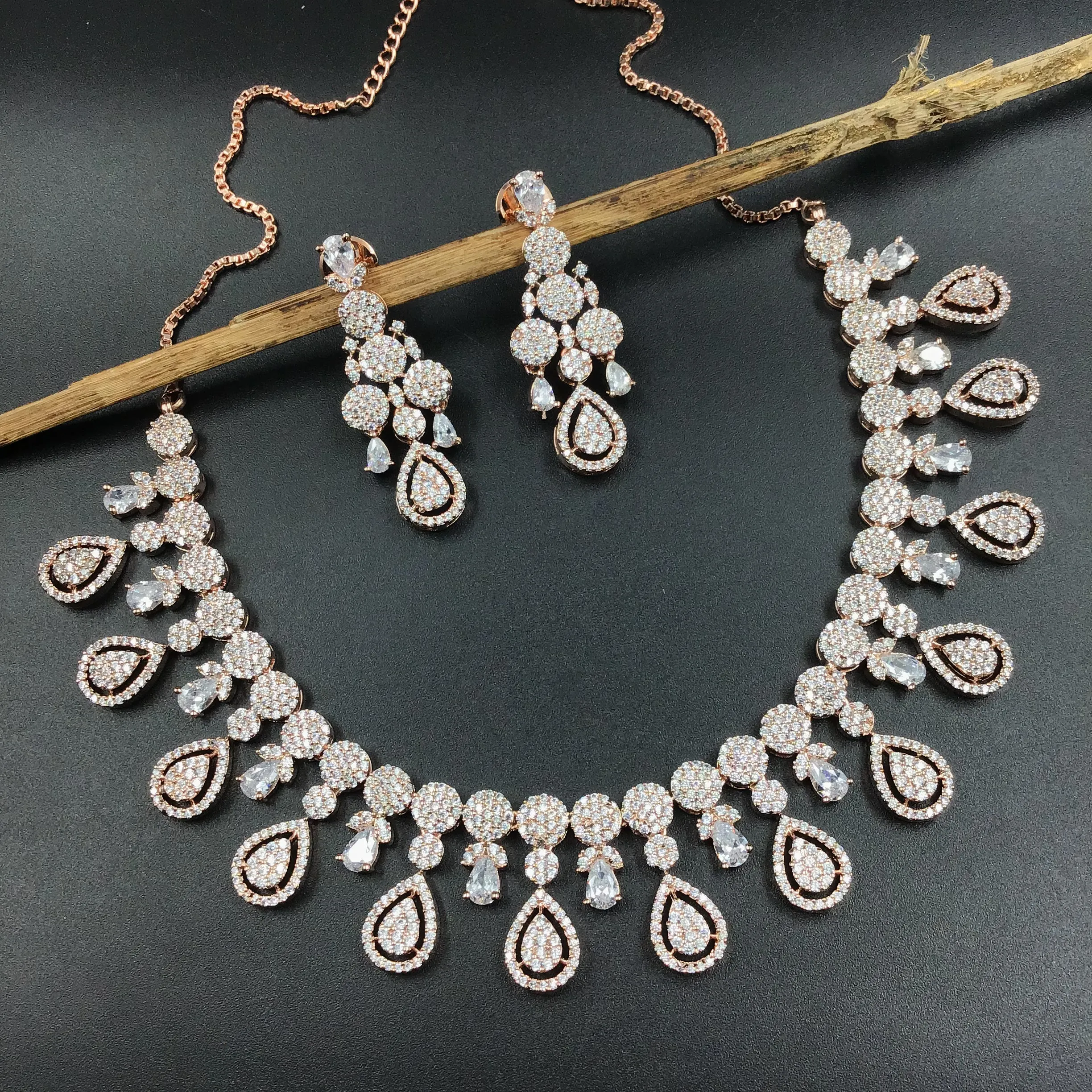 Round Neck Zircon/AD Necklace Set 6205-08