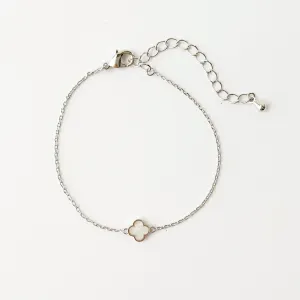 Silver Vanya Eternal Clover Bracelet