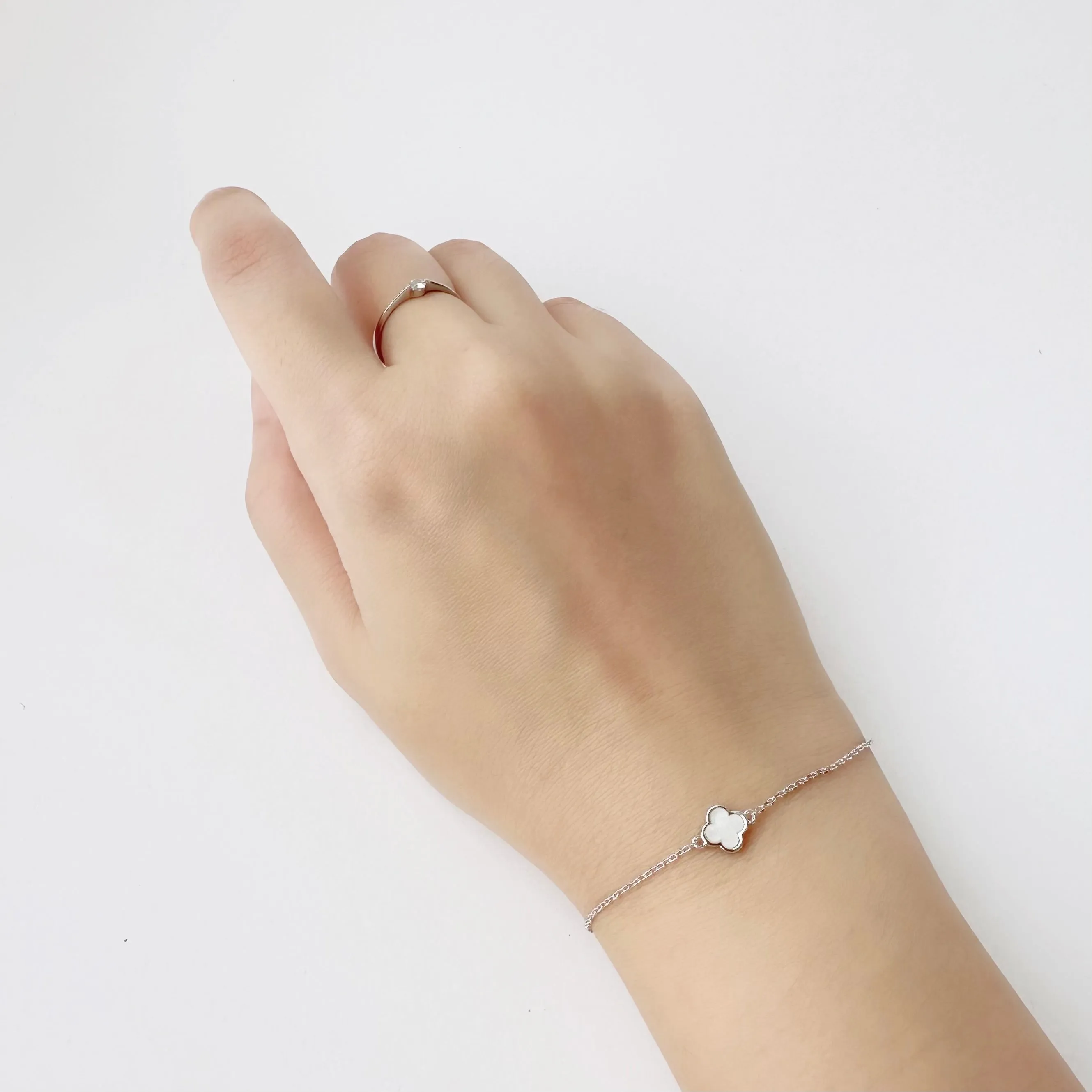Silver Vanya Eternal Clover Bracelet