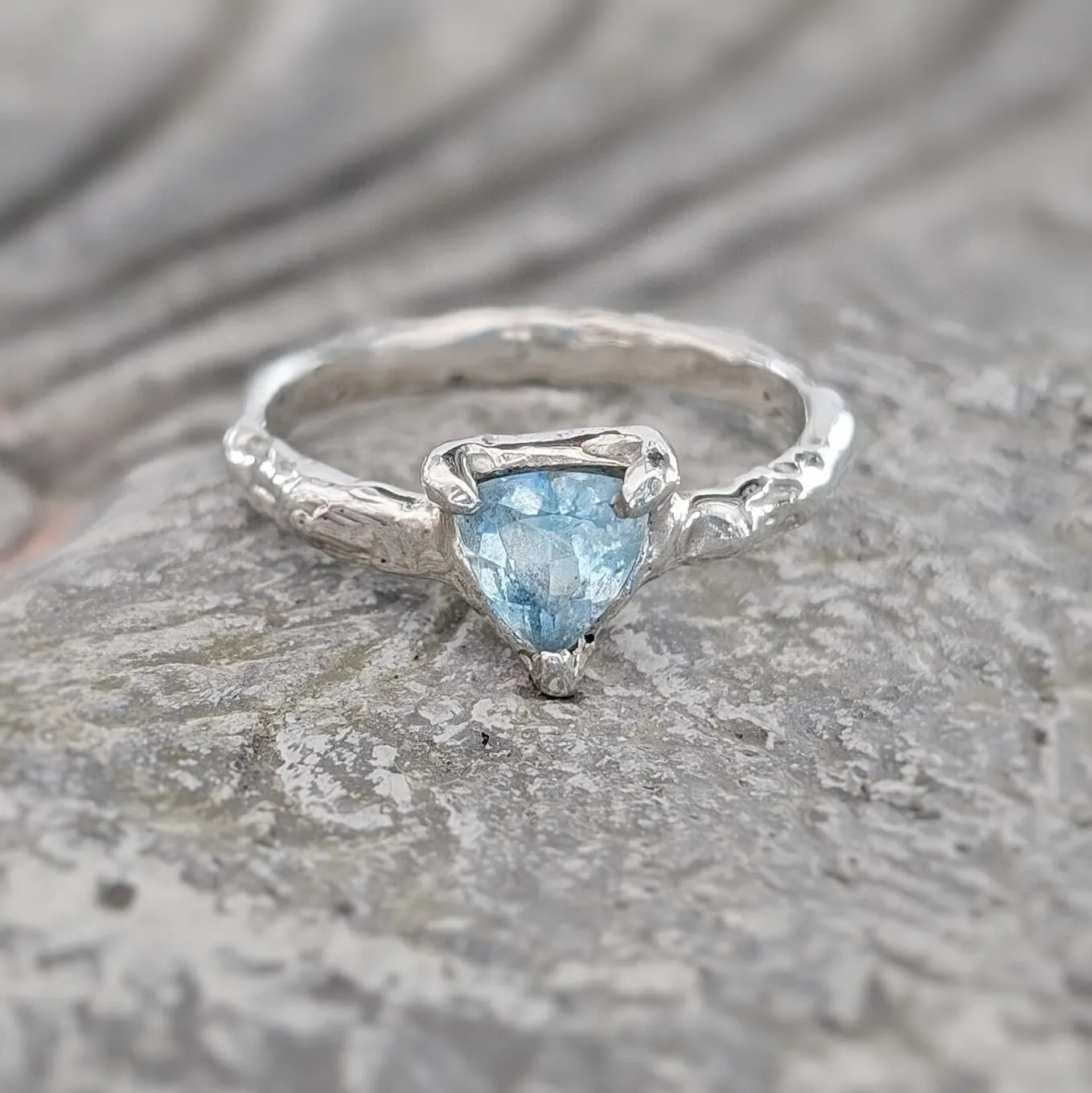 Solid Silver Aquamarine ring