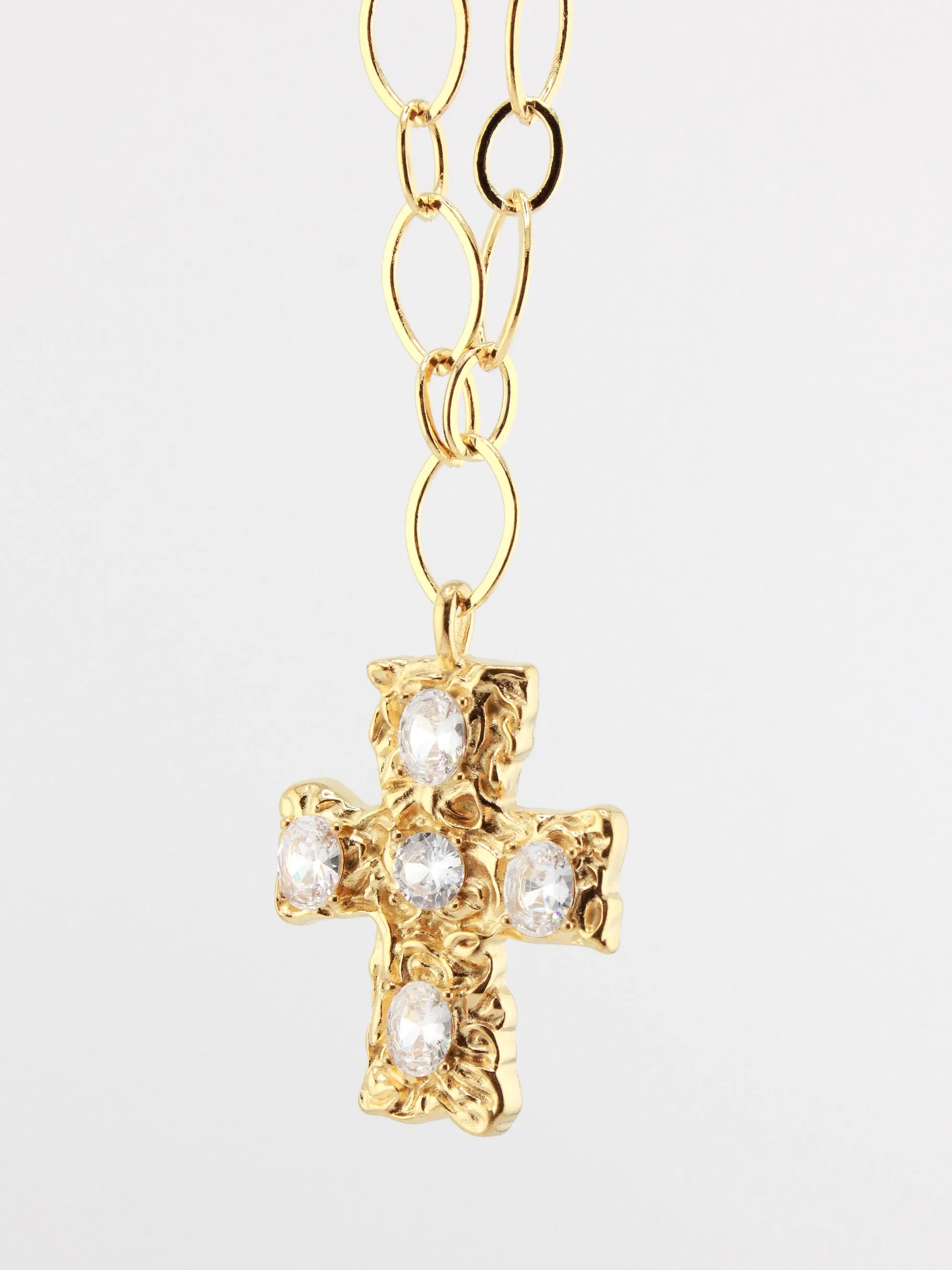 Zircon Cross Oval Chain