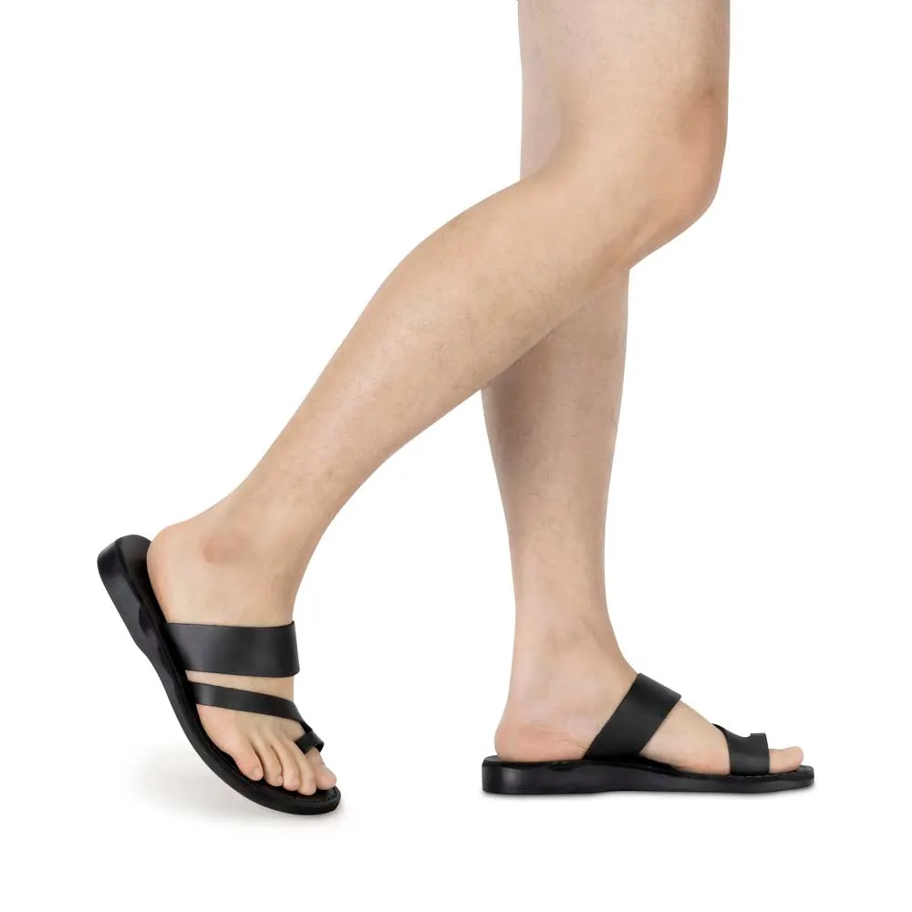 Zohar - Leather Toe Ring Sandal | Black